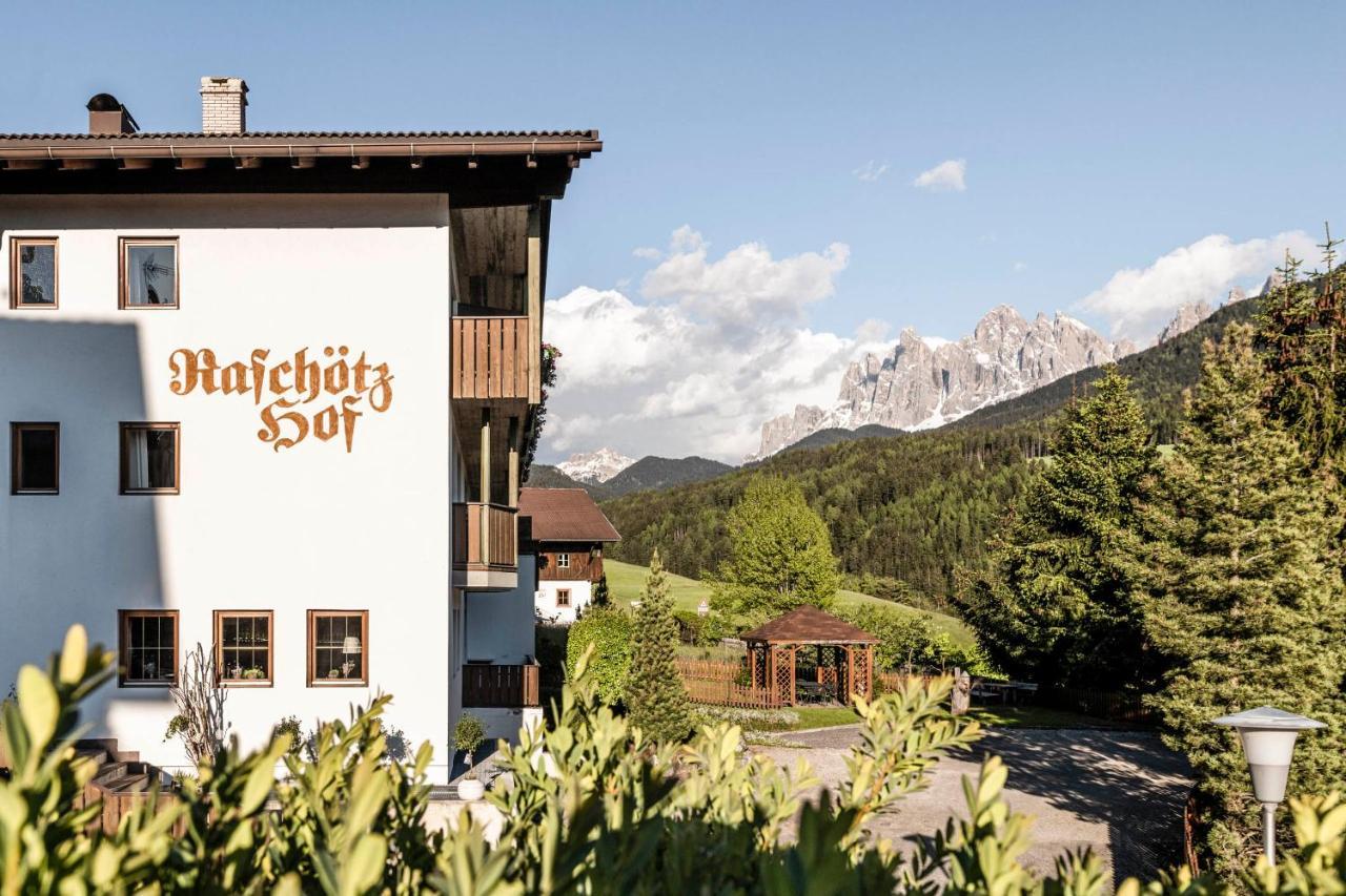 Raschoetzhof Funes  Exterior foto